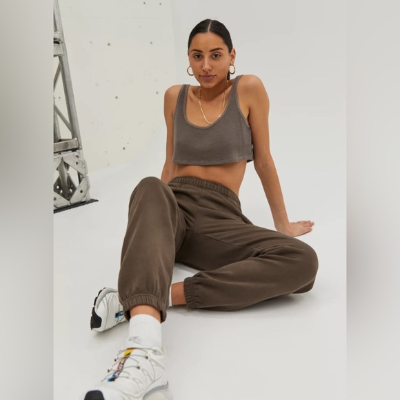 TNA Cozy Fleece Boyfriend Basic Sweatpant - Khaki Beige - Picture 6 of 14